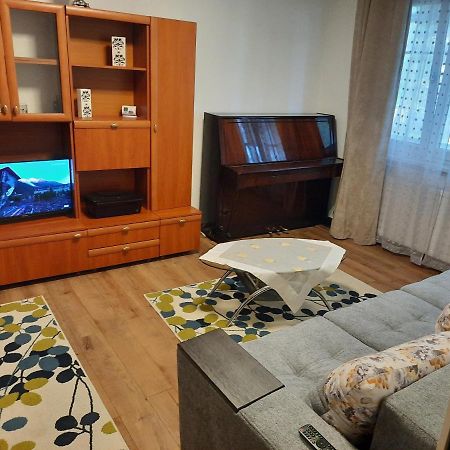 Apartament Zona Centrala Lejlighed Hunedoara Eksteriør billede