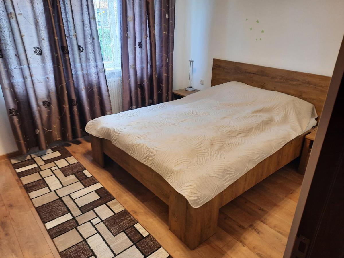 Apartament Zona Centrala Lejlighed Hunedoara Eksteriør billede